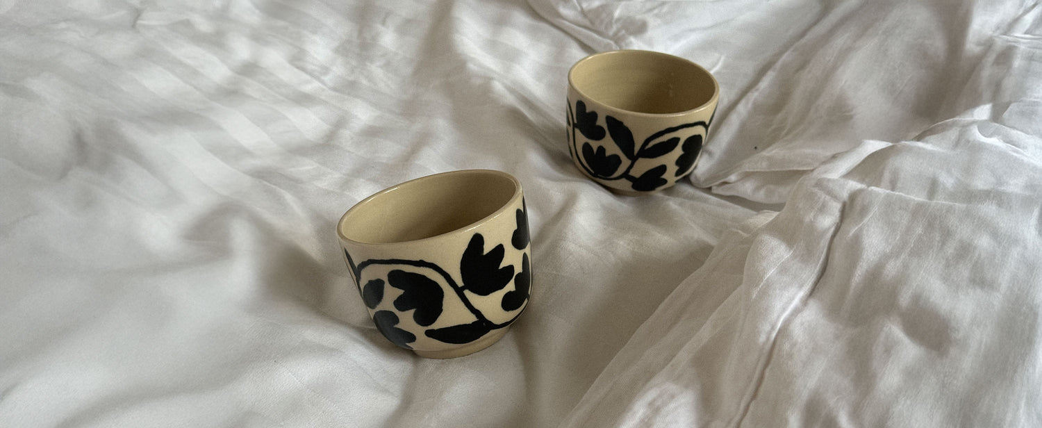 Zwei Frankie Cups von Francesca Shunter